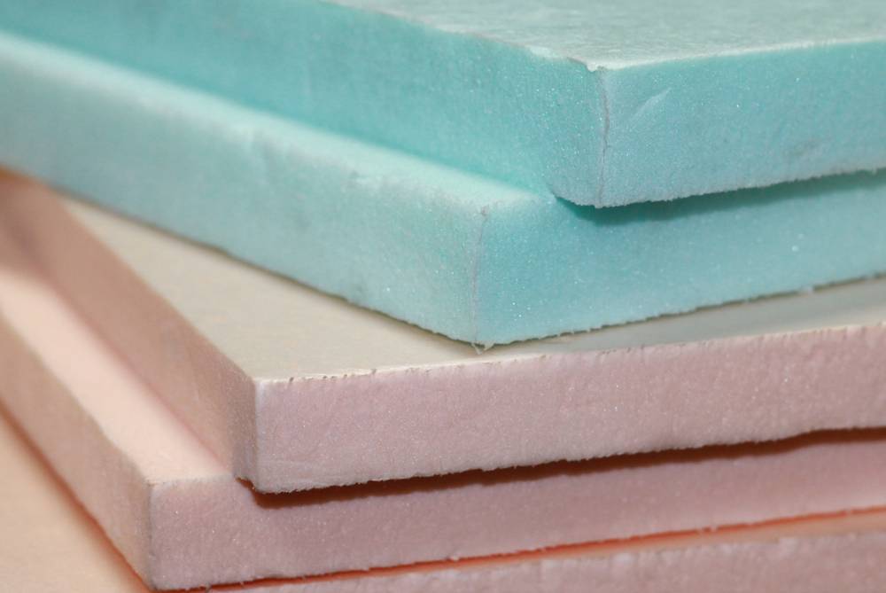 Укладка утеплителя на пол