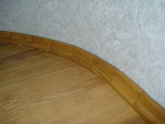 Гибкий потолочный плинтус: из полиуретана для потолка, мягкий полиуретановый плинтус