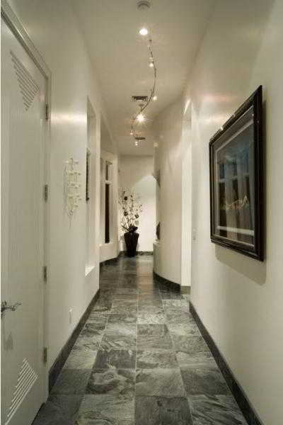 Как выбрать плитку в коридор - размеры, формы и виды укладки ????