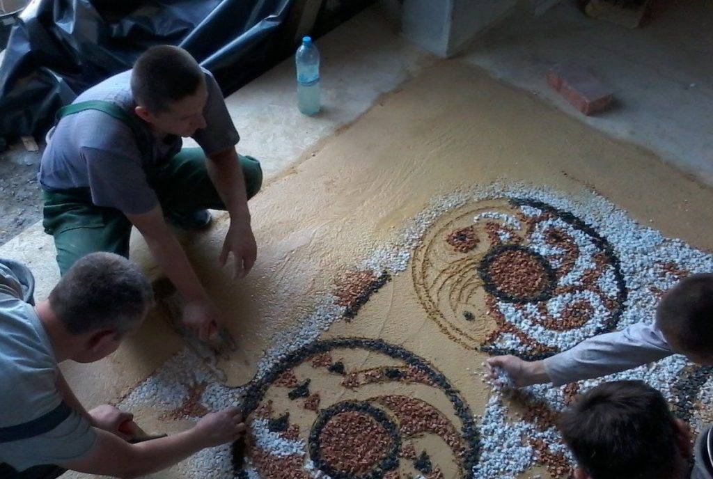 Применение мраморной крошки и мраморного щебня при изготовлении наливных бетонно–мозаичных полов (тераццо)