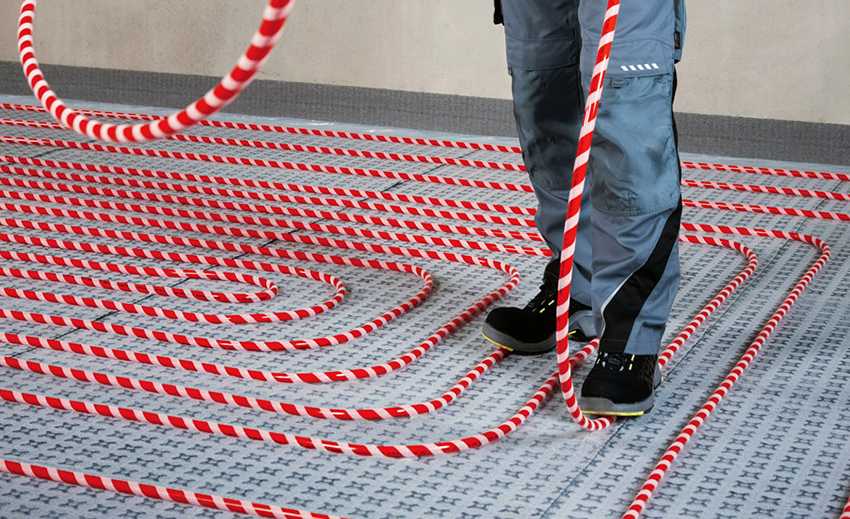 Правила укладки линолеума на бетонный пол: как не наделать ошибок?