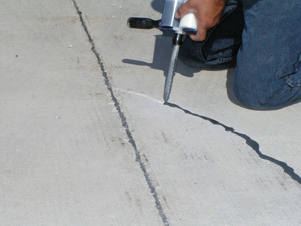 Виды трещин в бетоне. путь к бетону без трещин (методы борьбы с трещинообразованием бетонных конструкций)