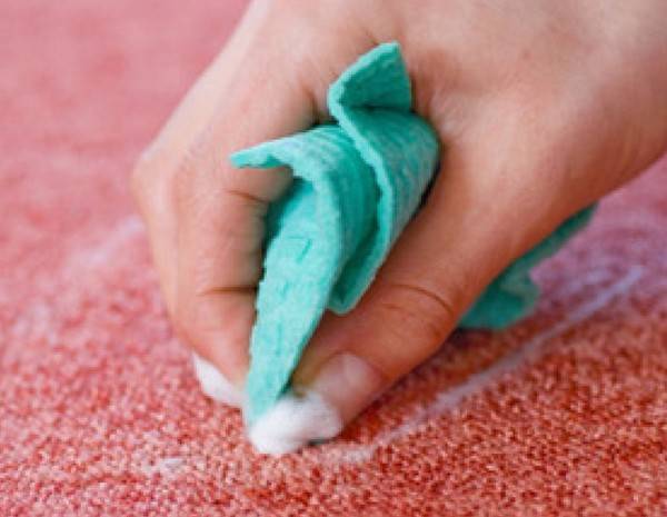 Как почистить ковролин в домашних условиях - лучшие средства и пошаговая инструкция!