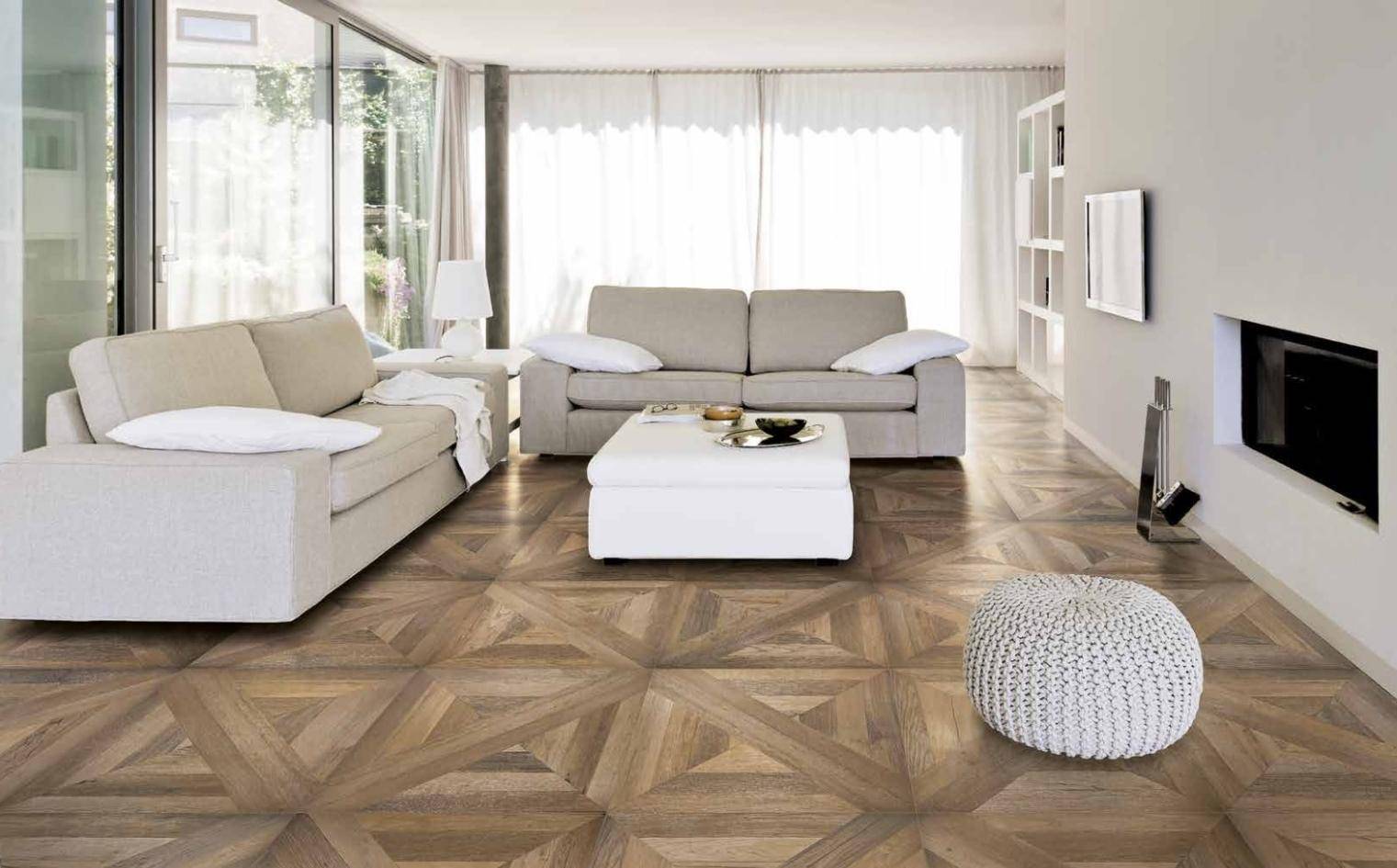 Светлый пол в интерьере - выбор материала, примеры, монтаж