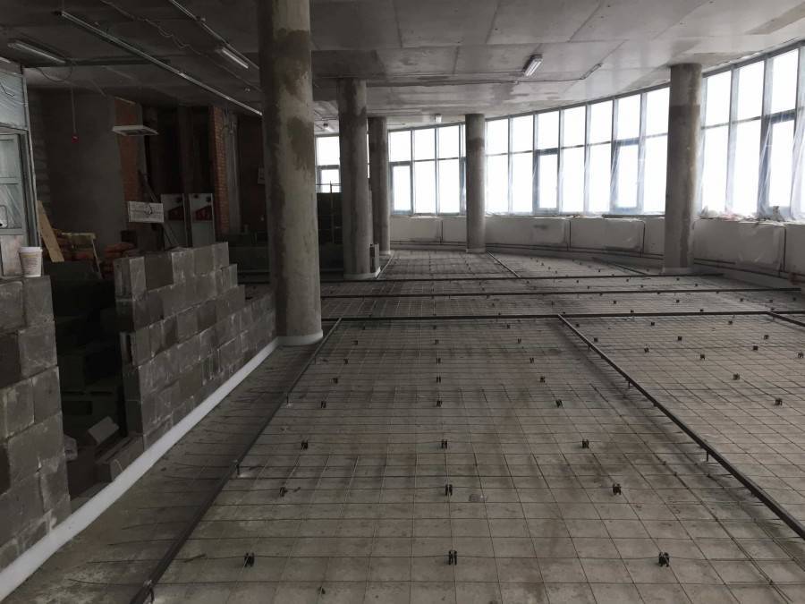 Армирование стяжки пола: выбор армирующих элементов и особенности их монтажа в стяжке