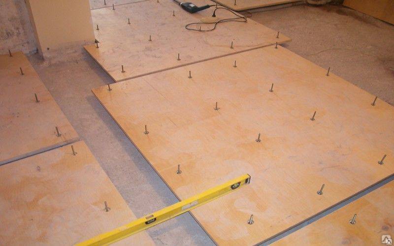 Укладка фанеры на бетонный пол: необходимые материалы