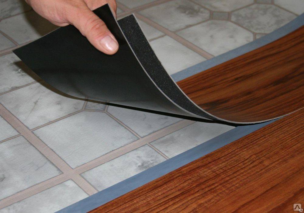 Укладка пвх плитки на пол: как клеить виниловую плитку