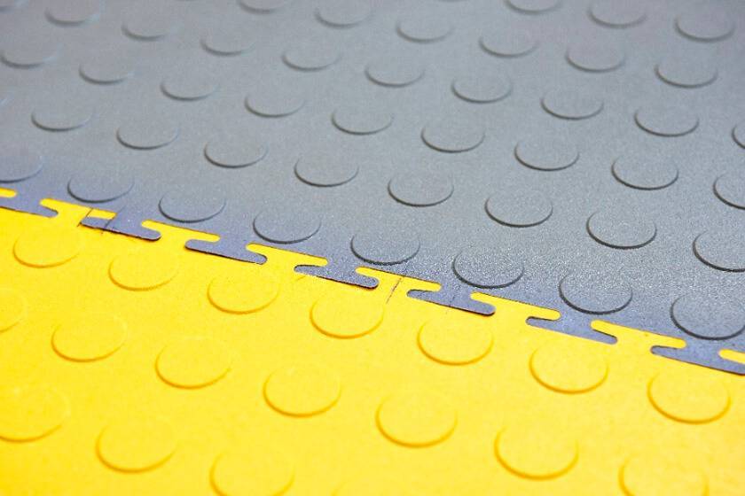 Напольное покрытие в гараж