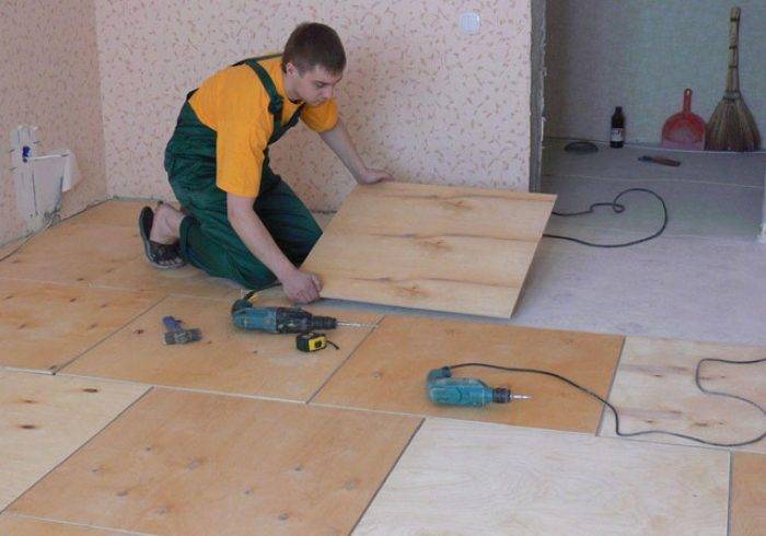 Как выровнять деревянный пол в квартире