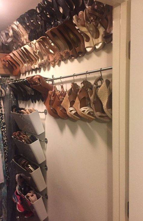 Как хранить обувь? – правильно и компактно в шкафу прихожей