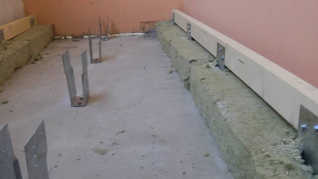 Укладка лаг на бетонный пол