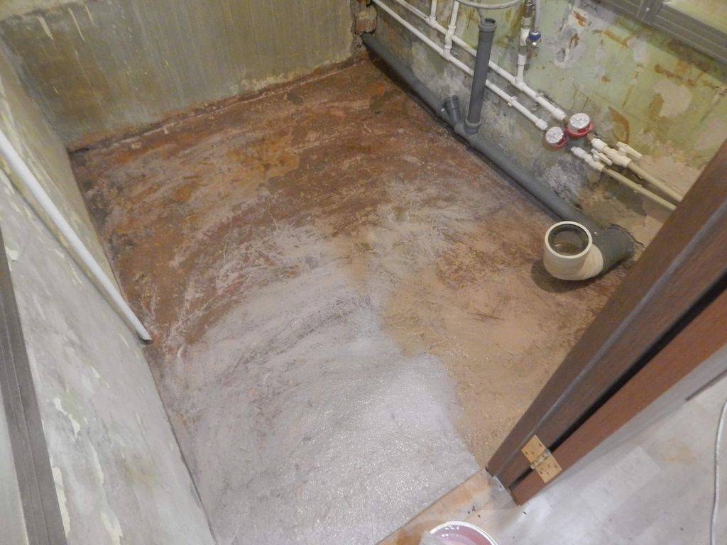 Как залить пол в ванной