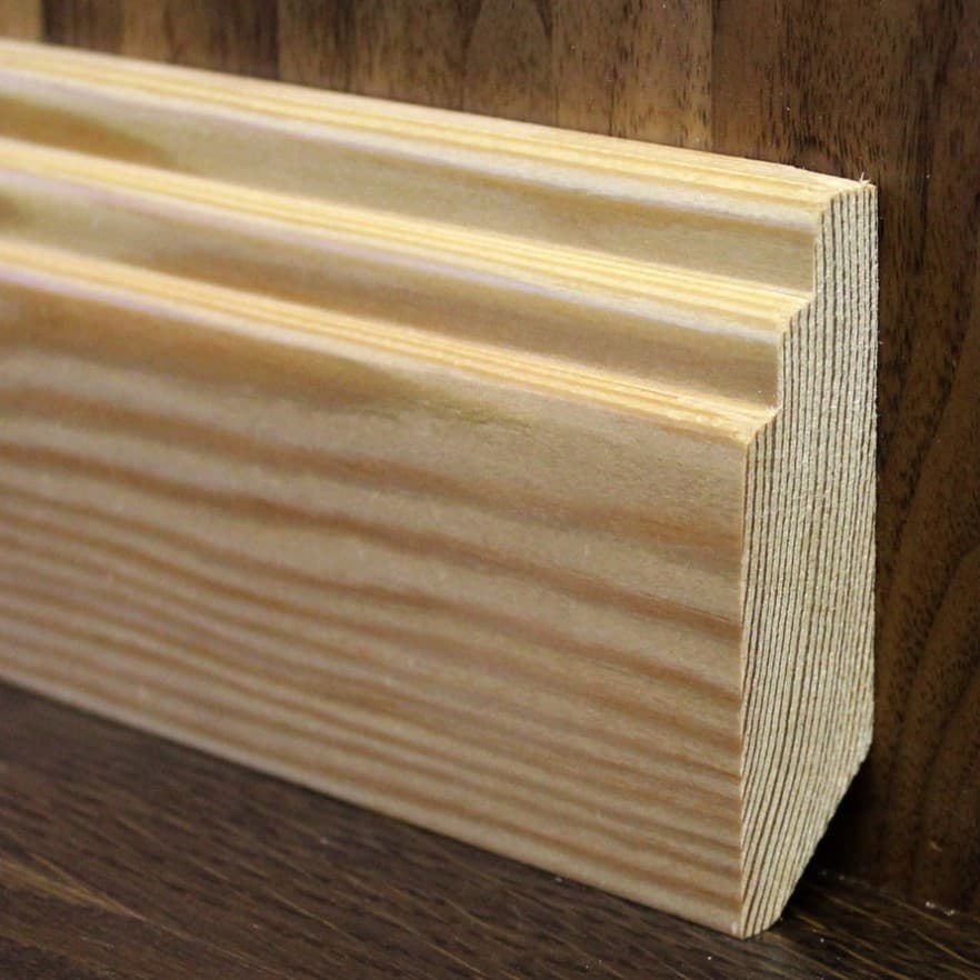 Выбор, резка и способы крепления деревянного плинтуса