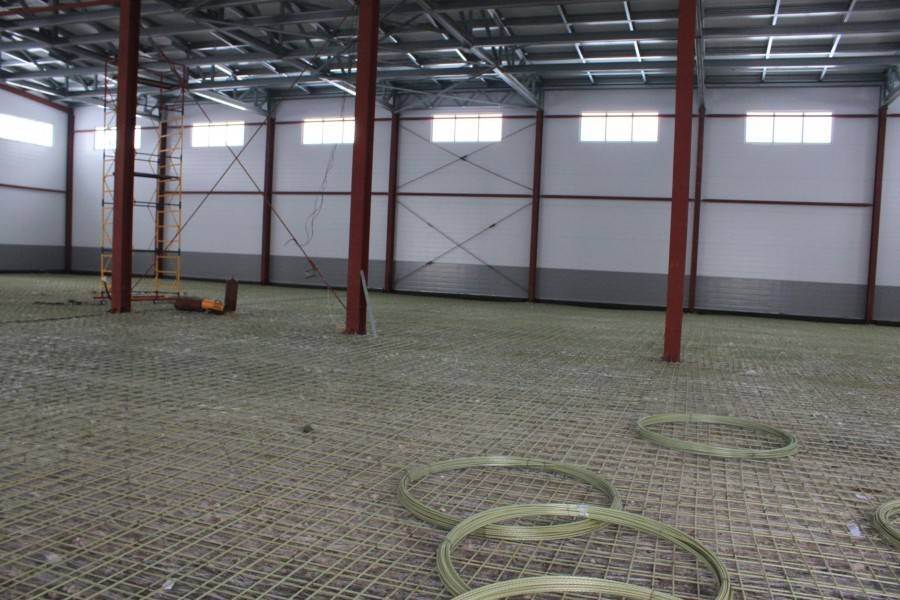 Армирование стяжки пола: выбор армирующих элементов и особенности их монтажа в стяжке