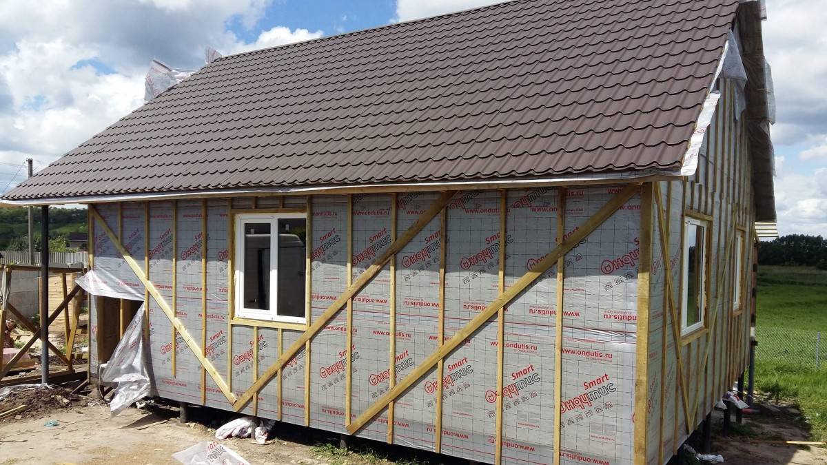 Дешевая и дорогая пароизоляция: в чем разница