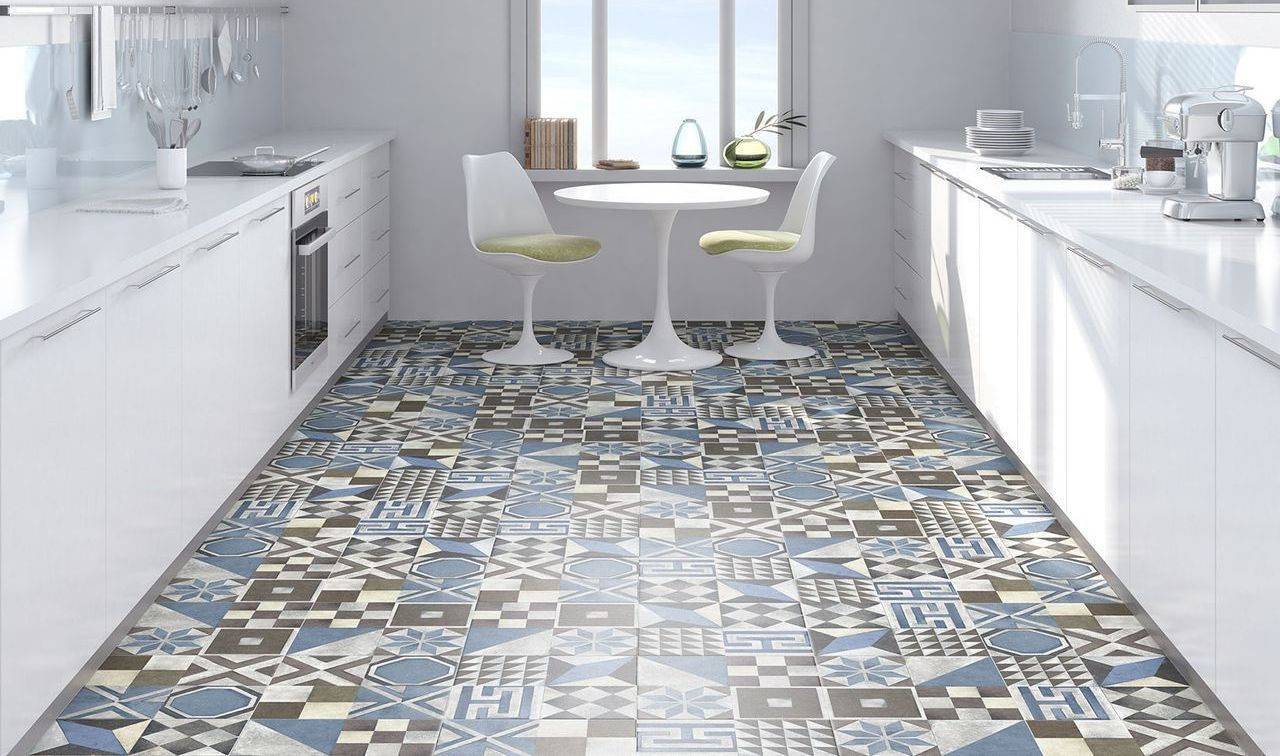 Примеры дизайна полов из плитки, керамогранита + сочетания материалов