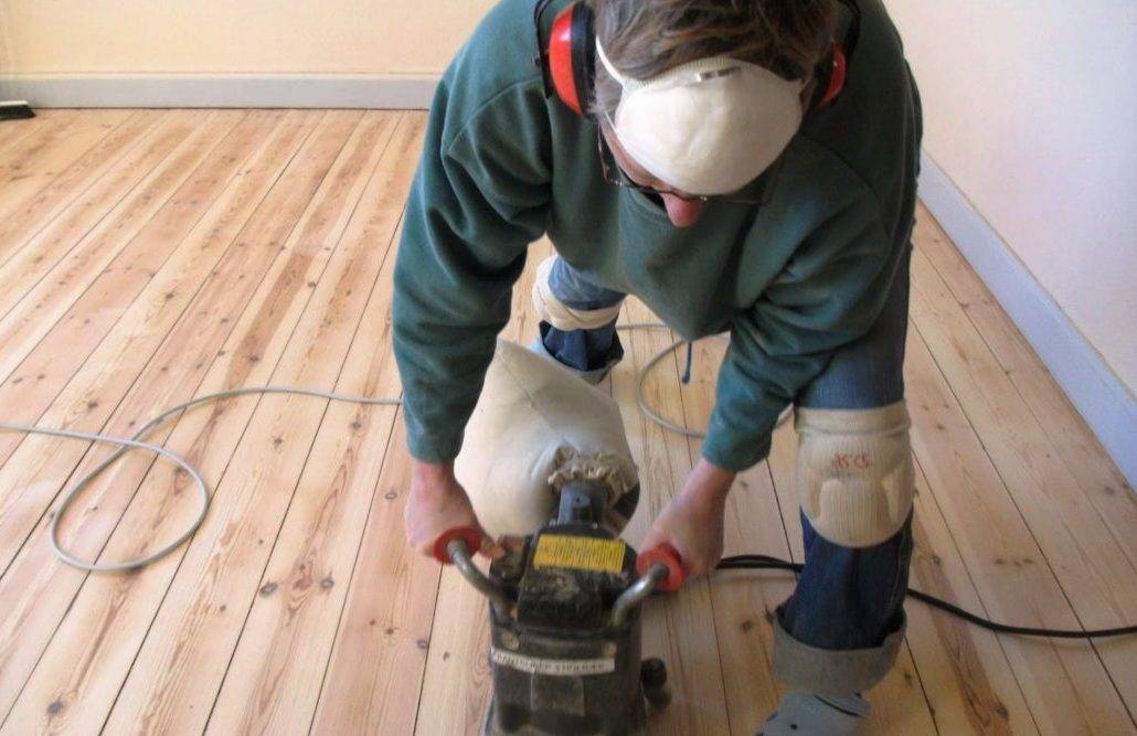 Шлифовка деревянного пола: необходимость, инструменты, инструкция по работам, порядок процесса