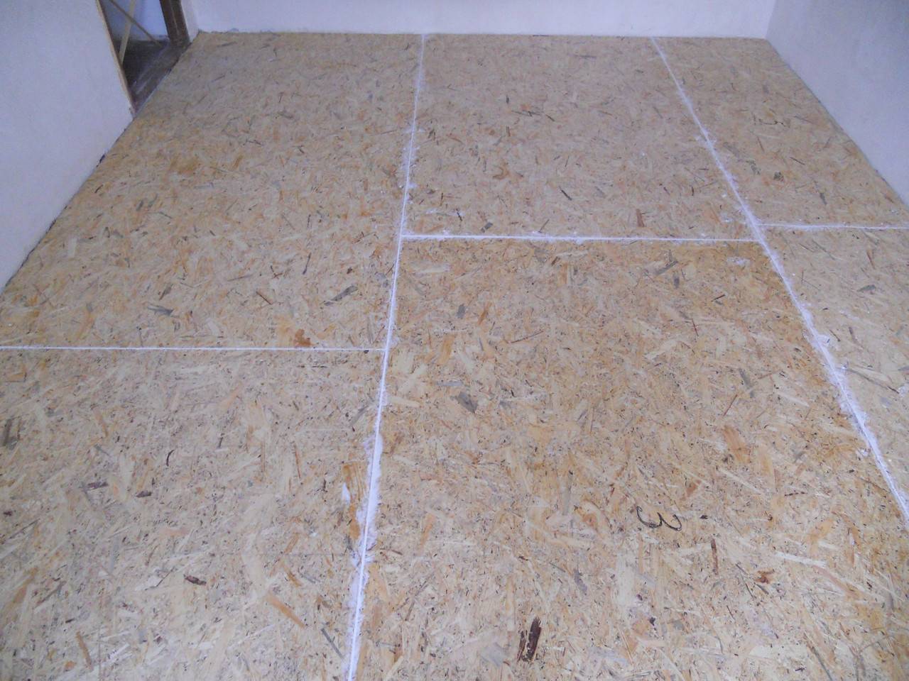 Как выровнять деревянный пол фанерой