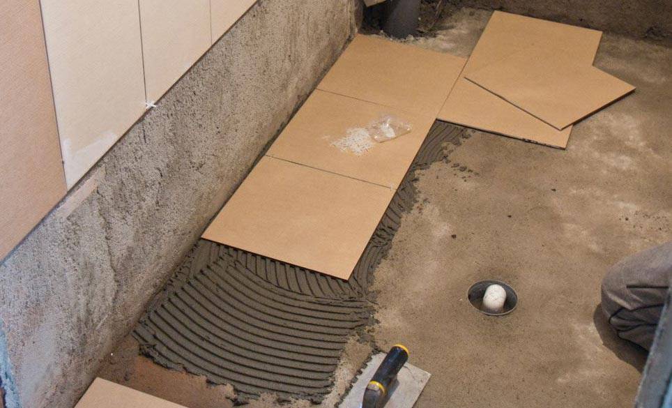 Как уложить кафельную плитку на пол