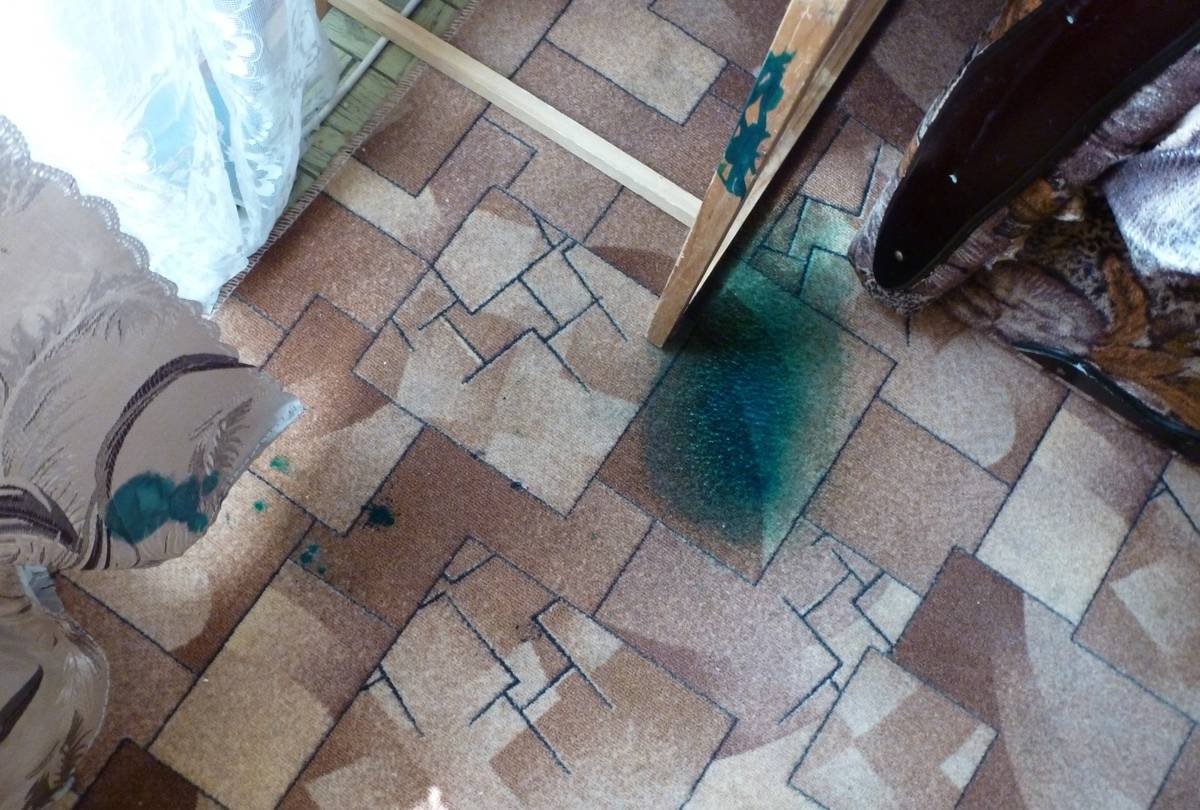 Как отмыть зеленку с линолеума? 20 проверенных способов + инструкция!