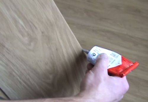 Как укладывать ламинат на деревянный пол