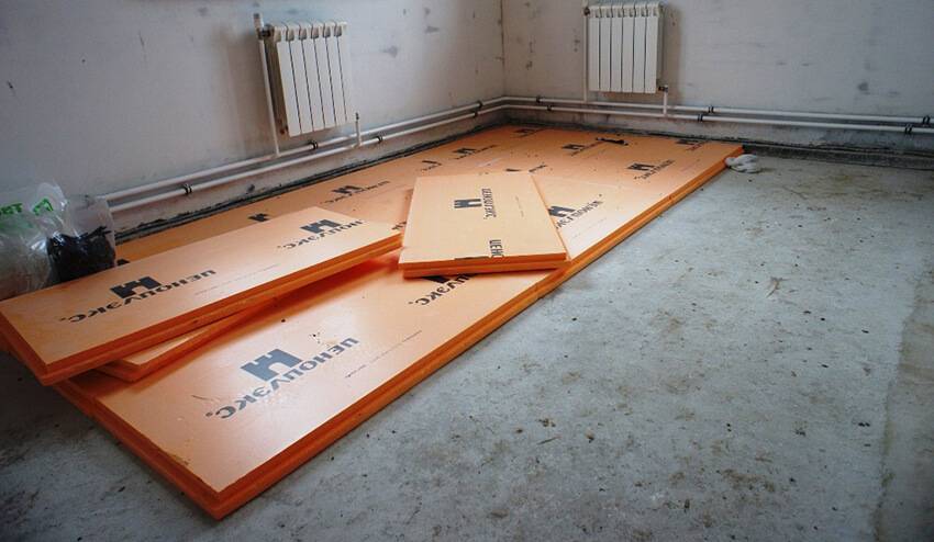 Утепление пола керамзитом под стяжку: 3 способа + инструкции!