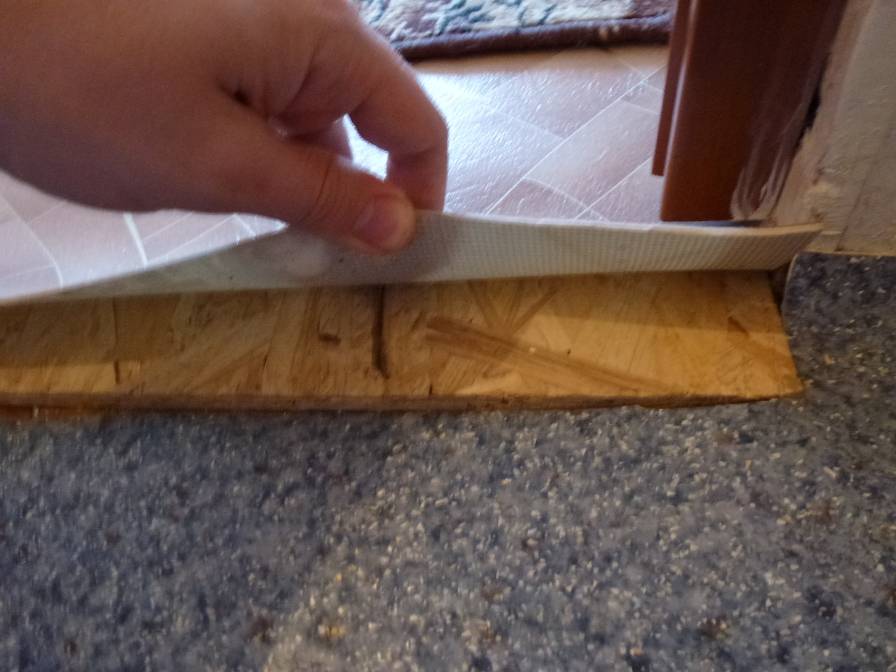 Как приклеить линолеум к деревянному полу | советы по ремонту