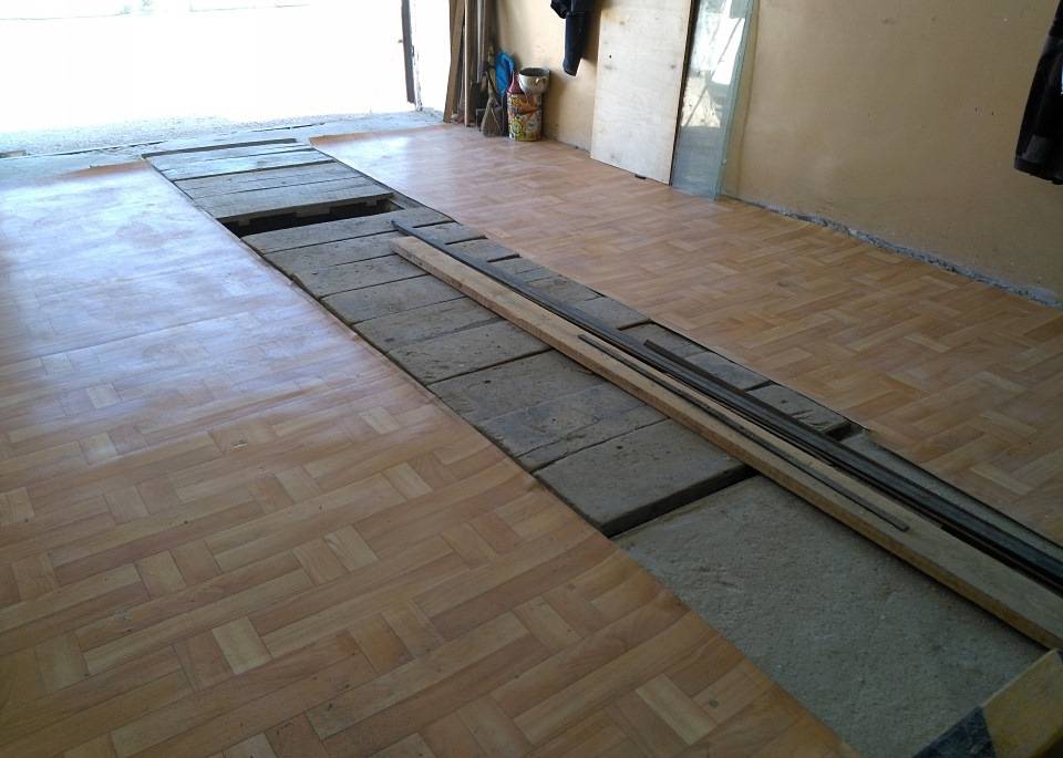 Стяжка пола в гараже: как сделать бетонную стяжку своими руками, толщина, как залить, заливка на фото и видео