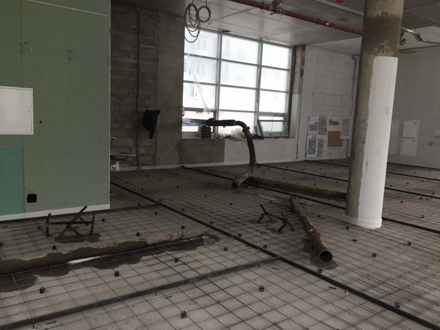 Армирование стяжки пола: выбор армирующих элементов и особенности их монтажа в стяжке