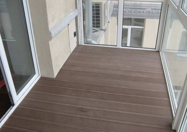 Террасная доска на балконе - особенности применения, плюсы и минусы