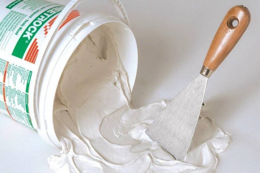 Шпаклевка пола: рейтинг лучших составов, правила нанесения