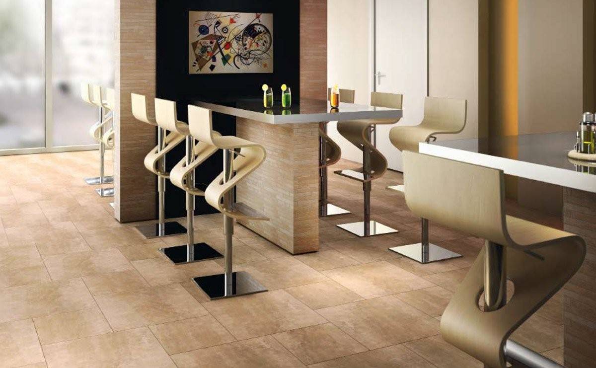 Примеры дизайна полов из плитки, керамогранита + сочетания материалов