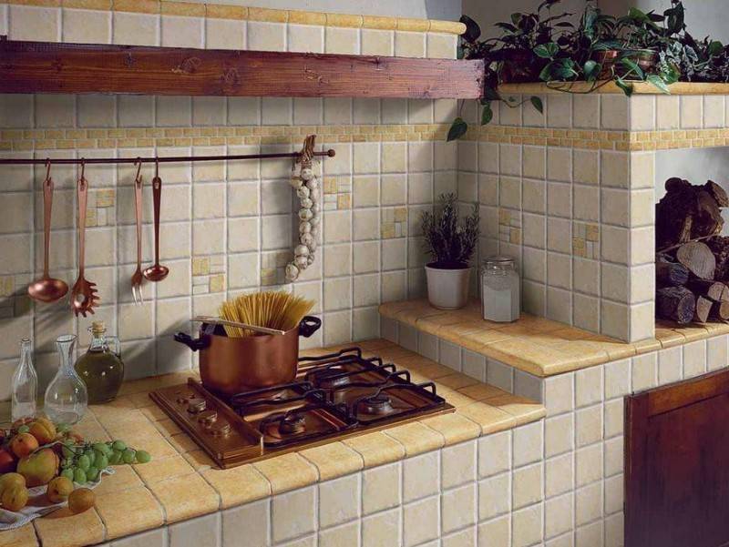 Укладка плитки на кухне на пол