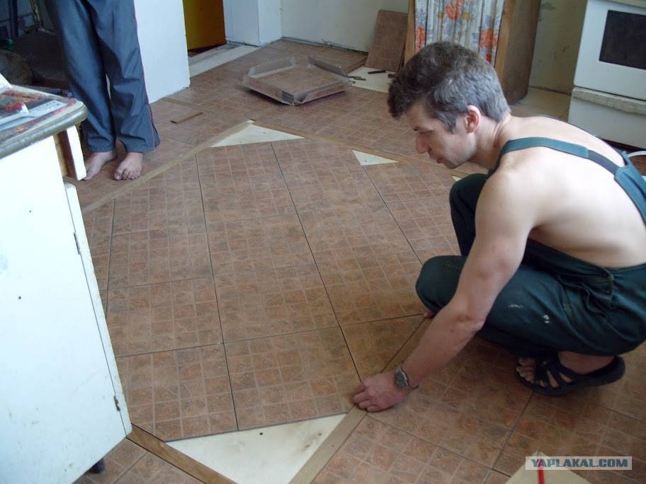 Можно ли класть плитку на дсп на пол: пошаговый процесс монтажа дсп и плитки поверх обычного деревянного пола