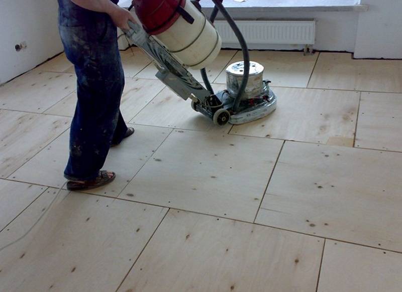 Как выровнять бетонный и деревянный пол под линолеум: обзор работ