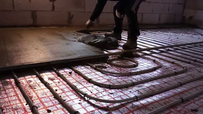 Устройство цементной стяжки на теплом полу