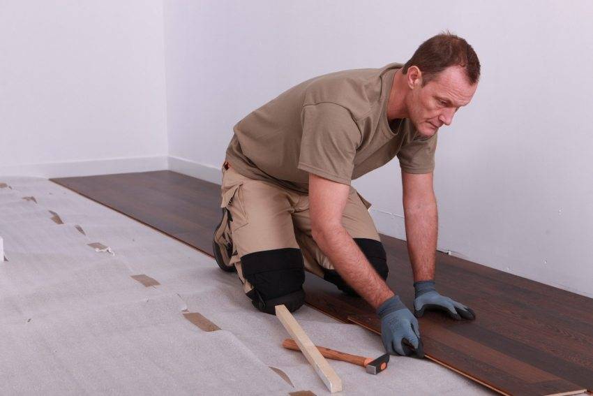 Как правильно положить ламинат на бетонный пол своими руками
