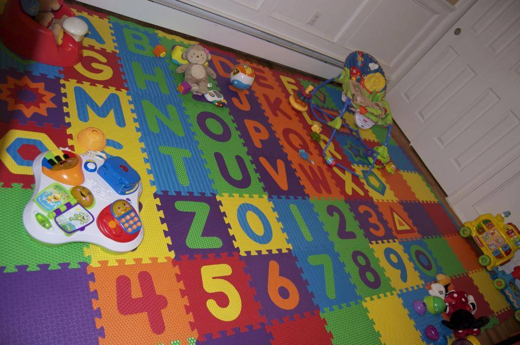 Какой мягкий пол для детей в комнату выбрать