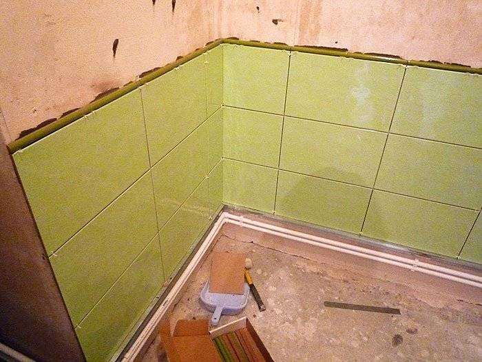 Укладка плитки в ванной своими руками: на пол и на стену