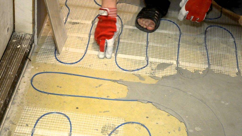 Как сделать теплый пол под плитку в ванной комнате?