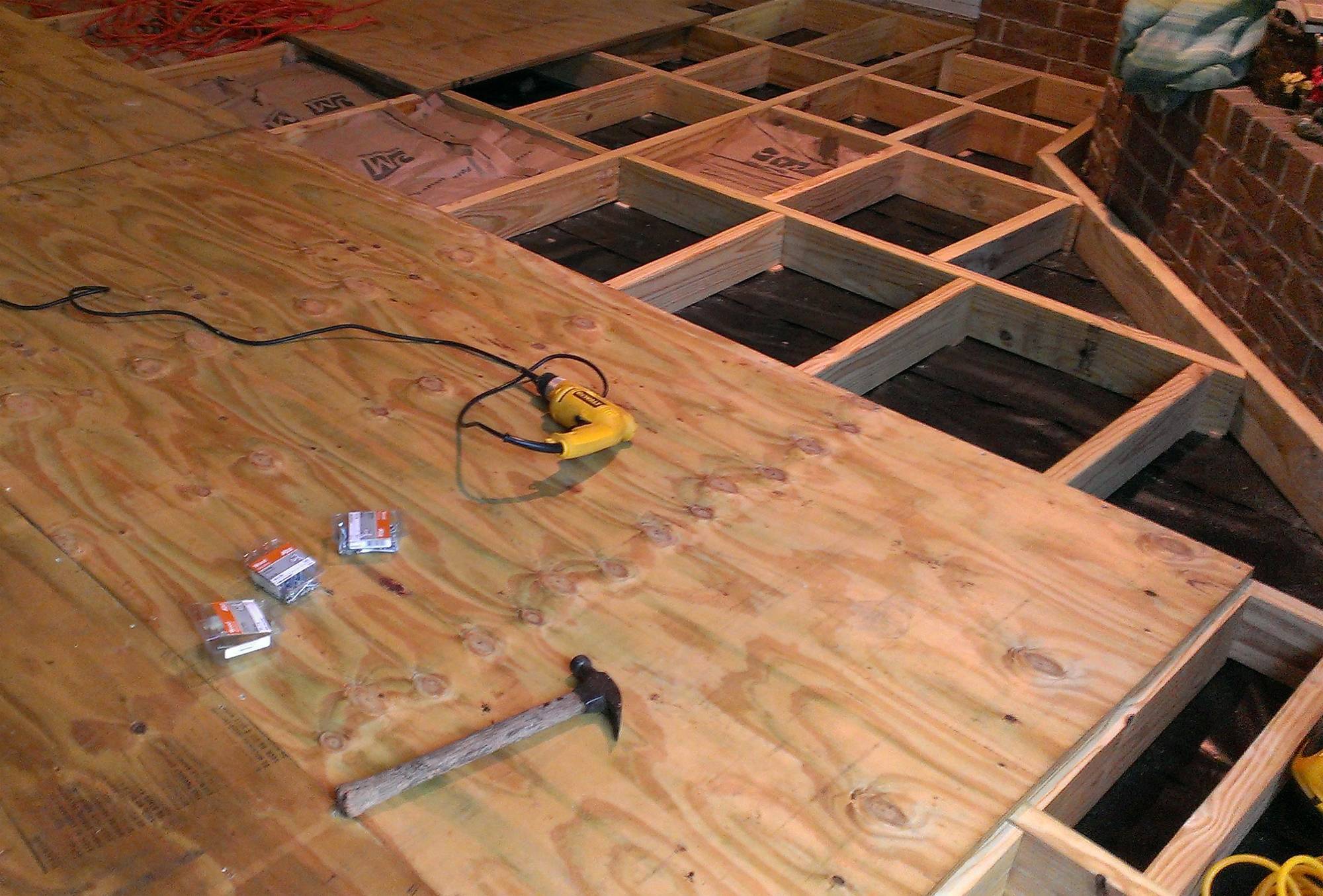 Укладка деревянного пола на лаги