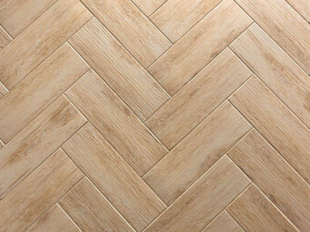 Как правильно положить плитку на пол