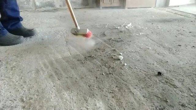 Обеспыливание бетонного пола своими руками