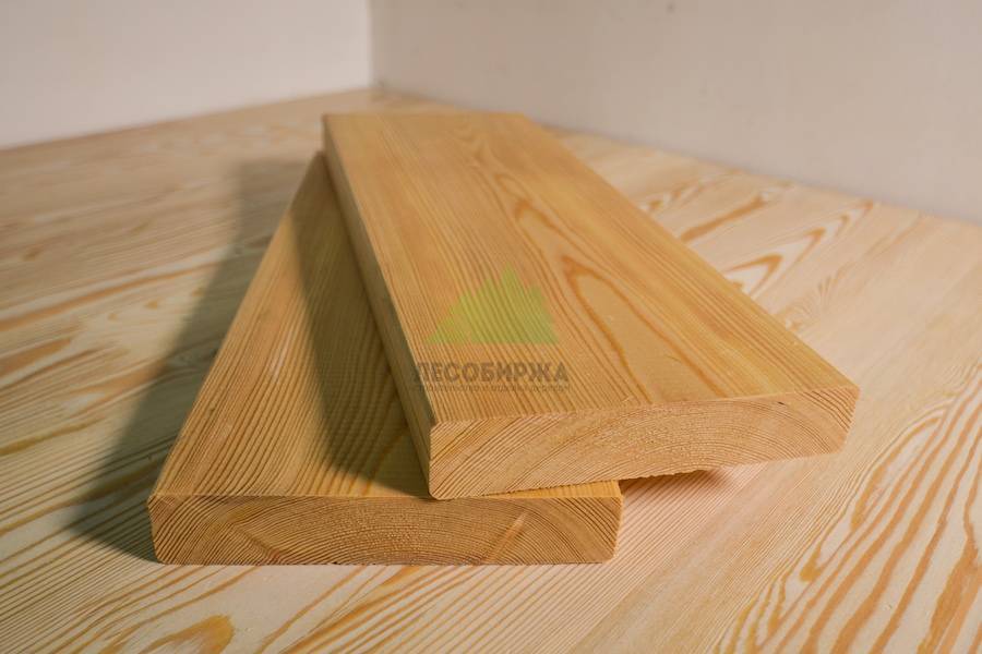 Террасная доска на балконе – варианты укладки на пол