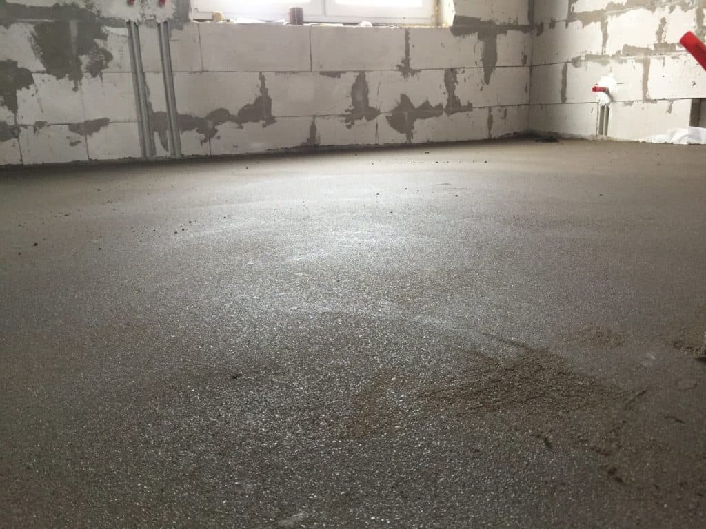 Быстросохнущая стяжка пола — рекомендации по выбору