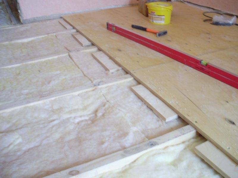 Как выровнять старый деревянный пол под укладку ламината своими руками