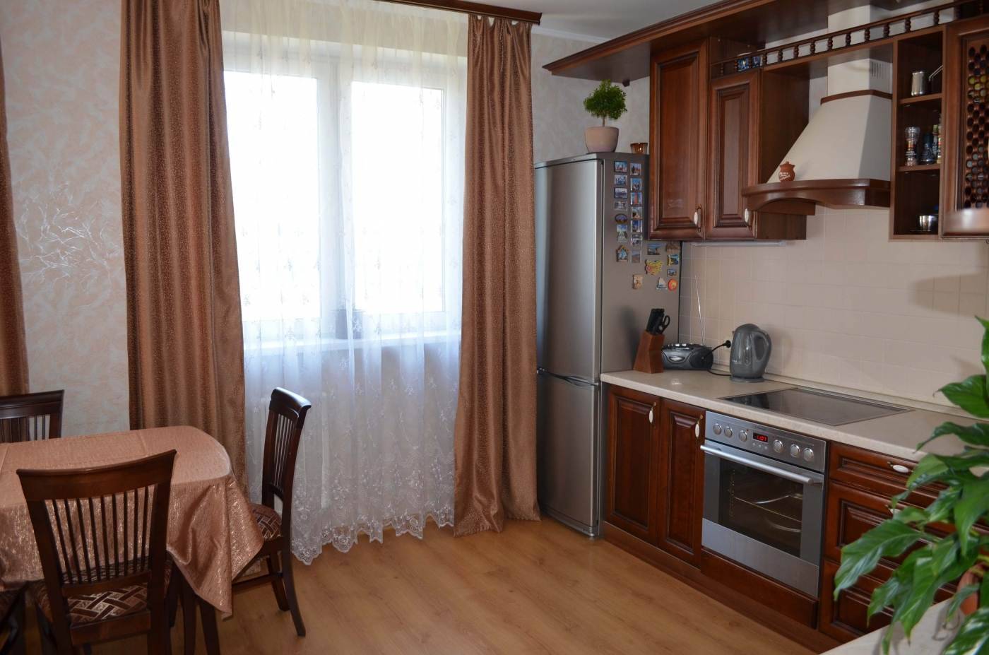 Какой ламинат лучше для кухни