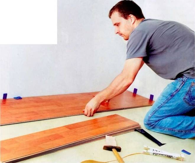 Правильная укладка ламината своими руками на бетонный и деревянный пол: инструкция для начинающих с видео