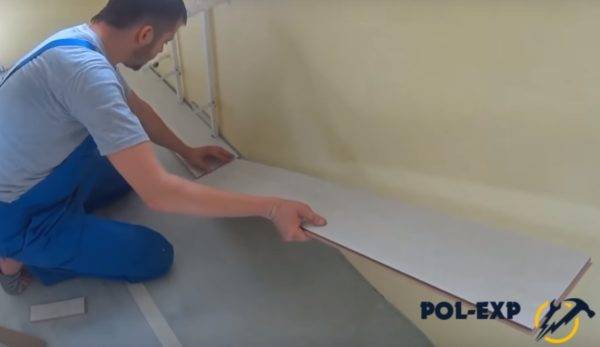 Как правильно стелить ламинат на бетонный пол