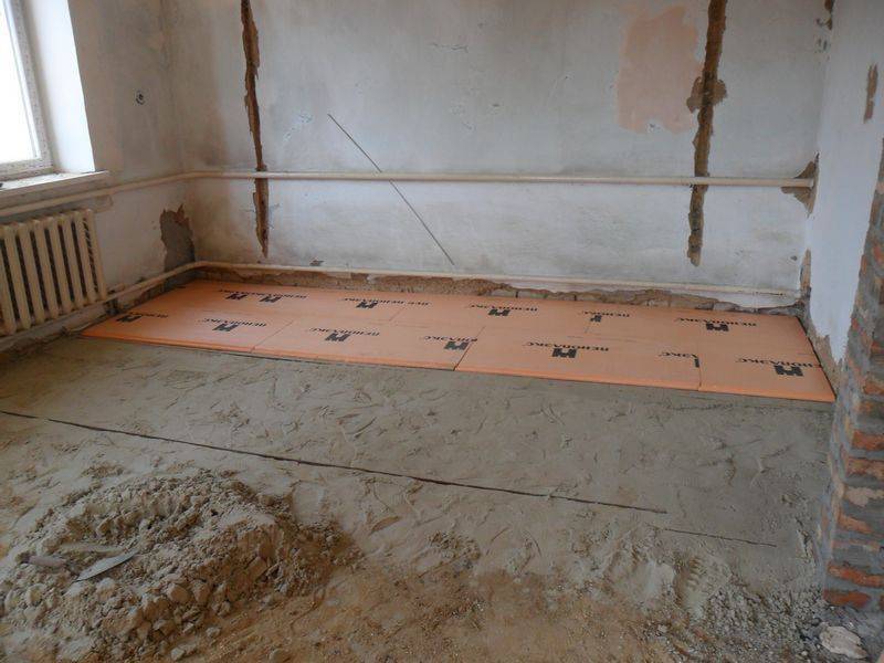 Как утеплить деревянный и бетонный пол пеноплексом
